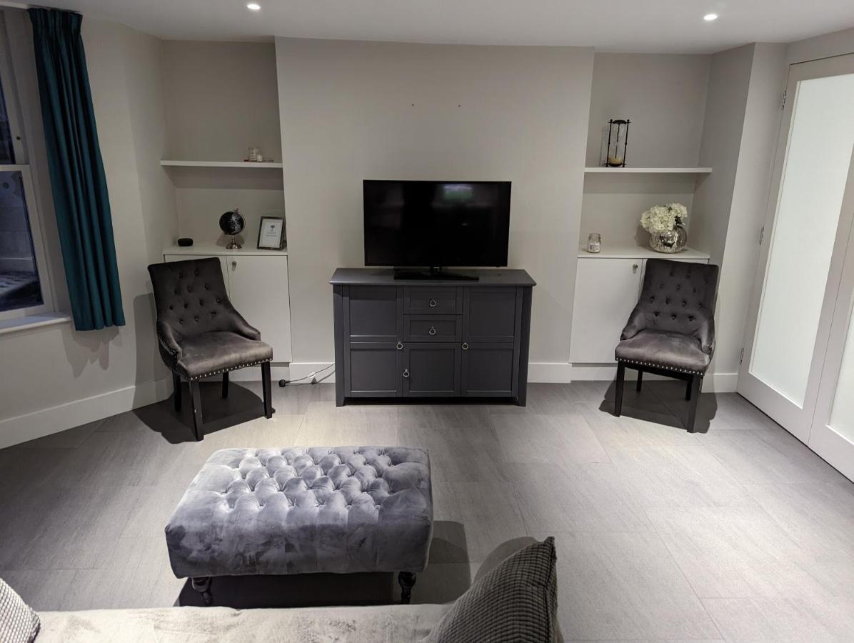 Basement Apartment In Central Bath Luaran gambar
