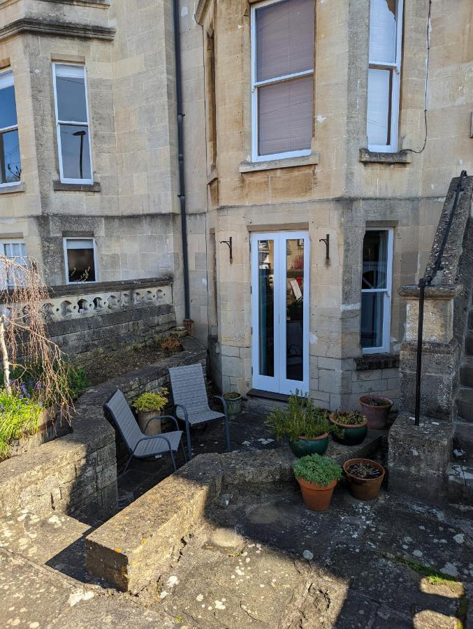 Basement Apartment In Central Bath Luaran gambar