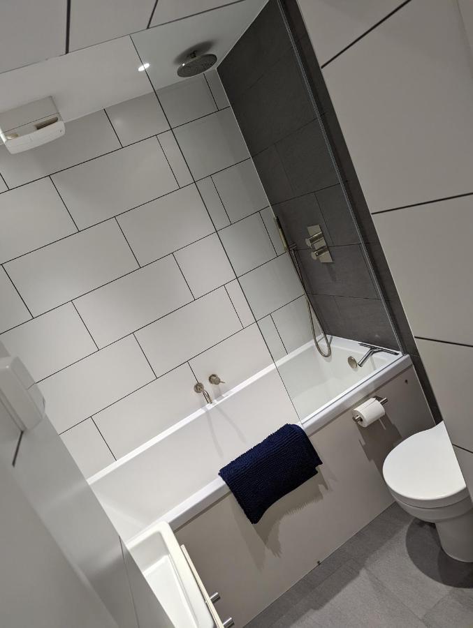 Basement Apartment In Central Bath Luaran gambar