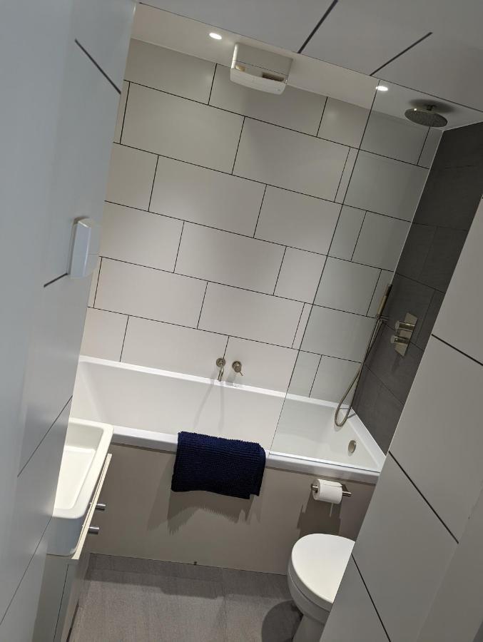 Basement Apartment In Central Bath Luaran gambar